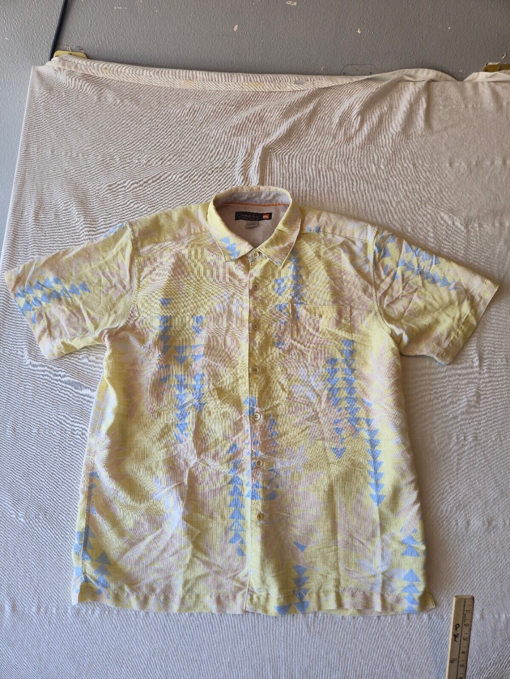 Quiksilver Waterman Collection Men's Short Sleeve Button-Up Shirt XL